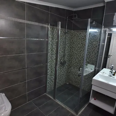 Safari Hotel 3*